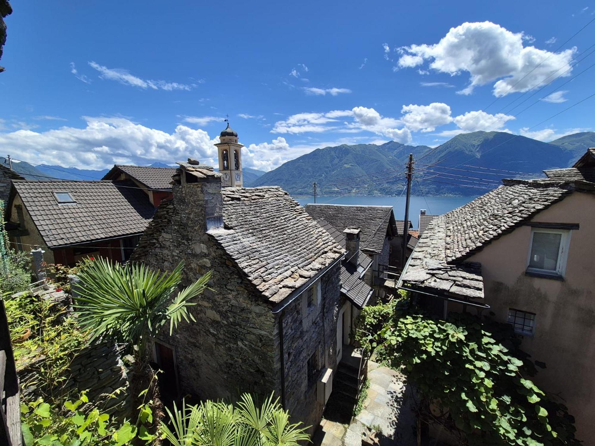 Апартаменти Casa Grillino Локарно Номер фото